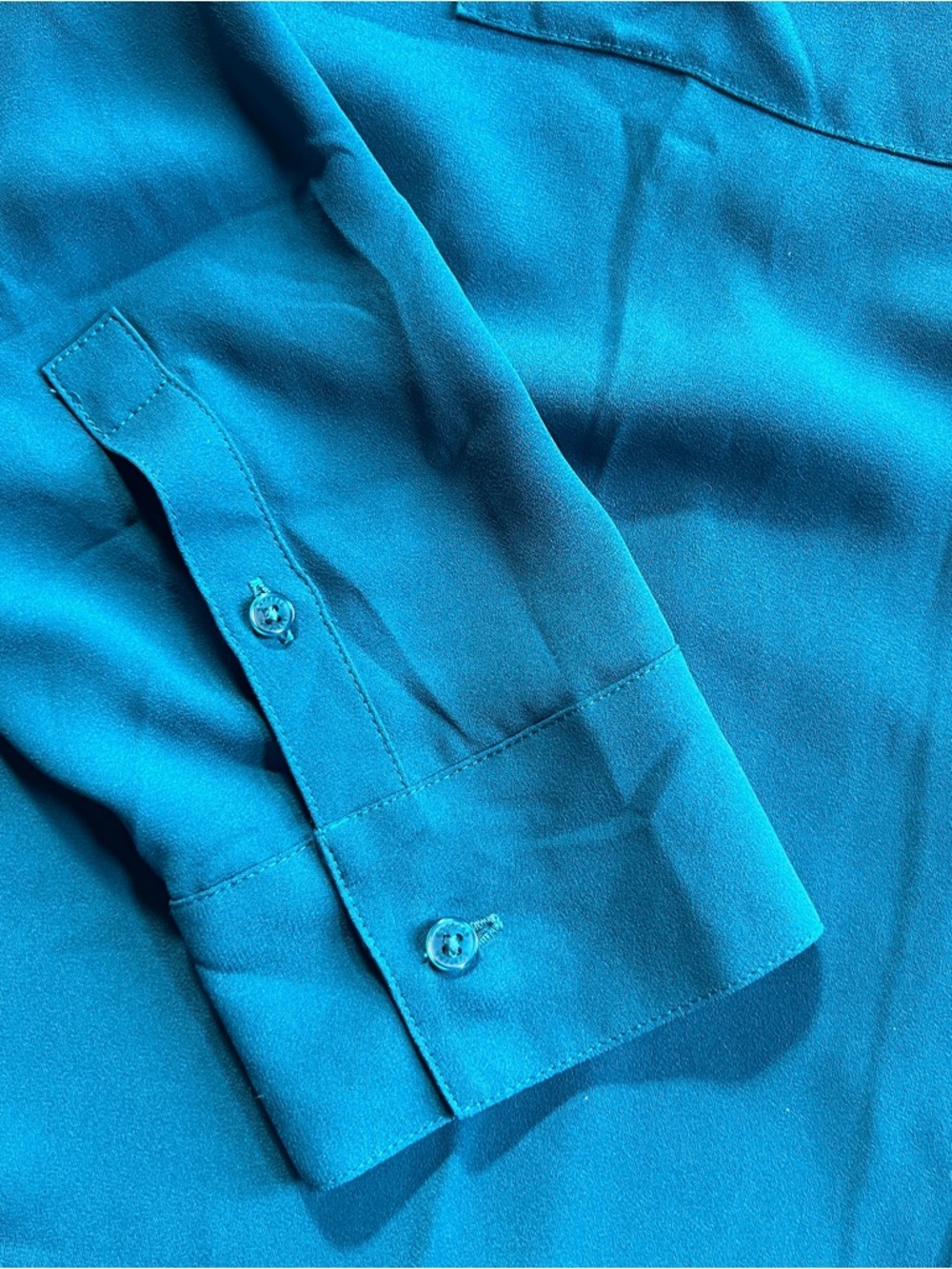 Express The Portofino Shirt/Blouse - Size Large - Picture 5 of 10